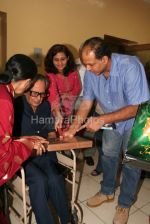R K Laxman, Ashutosh Gowariker at Special screening of Jodhaa Akbar in  Famous Studio on April 4th 2008(7).jpg