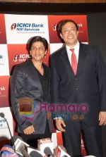 Shahrukh Khan at ICICI Bank announcement of the Global Indian account in Grand Hyatt on April 4th 2008 (10).jpg