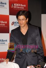 Shahrukh Khan at ICICI Bank announcement of the Global Indian account in Grand Hyatt on April 4th 2008 (26).jpg
