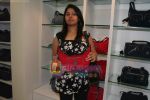 Sunidhi Chauhan at the Kipling Store, Skyzone, Phoenix Mills on April 9th 2008 (25).jpg
