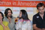 Kajol,Sumeet Raghavan at the launch of Cinemax in Ahmedabad to promote U Me Aur Hum on April 9th 2008 (10).JPG