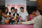 Reshmi Ghosh, Gauri and Hiten Tejwani at the launch of Pretti Slim in Kandivli on April 10th 2008 (8).jpg