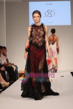 Model showcasing Nili Zahar_s Luxurious line of designer collection at Dubai Fashion Week on April 11th 2008 (16).JPG