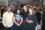 Anang Desai, Ayesha Jhulka and Apara Mehta at Ayesha Jhulka_s new beauty saloon in Versova on April 13th 2008 (50).jpg