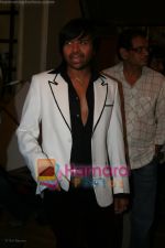 Himesh Reshammiya at Satish Kaushiks Bday Bash in Cinevistaas Studios, Kanjunmarg on April 13th 2008 (21).jpg