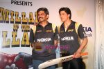 Shahrukh Khan at music launch of Nokia 2 Hot 2 Cool for Kolkata Knight Riders in Taj Land;s End on April 16th 2008 (5).jpg