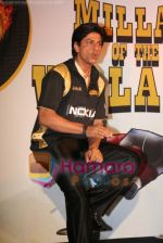 Shahrukh Khan at music launch of Nokia 2 Hot 2 Cool for Kolkata Knight Riders in Taj Land;s End on April 16th 2008 (25).jpg