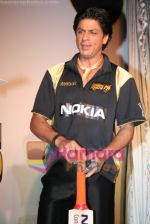 Shahrukh Khan at music launch of Nokia 2 Hot 2 Cool for Kolkata Knight Riders in Taj Land;s End on April 16th 2008 (4).jpg