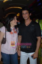 Sharman Joshi with wife at Hope Little Sugar premiere in  Cinemax on April 17th 2008 (72).jpg