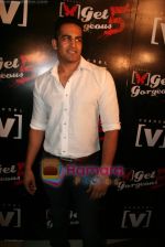 Upen Patel at Channel V_s Get Gorgeous 5 in Sports Bar, Andheri, Mumbai on  April 17th 2008 (45).jpg