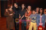 Helen, Waheeda Rehman, Zeenat Aman at Shiamak Davar Show in NCPA on April 20th 2008 (7).jpg