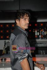 Shawar Ali at designer Arti Bali_s launch in Sahara Star on April 20th 2008 (11).jpg