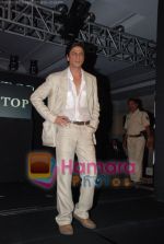 Shahrukh Khan ties up with Shopper Stop for their new campaign - _Start Something new_ in ITC Grand Maratha on April 23rd 2008 (34).jpg