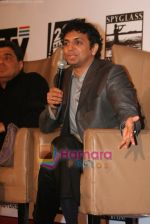 Manoj Night Shyamalan at the launch of UTV production The Happening in  Taj Hotel,Mumbai on May 5th 2008(1).JPG