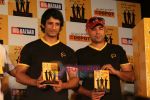 Atul Agnihotri and Sharman Joshi at the reading of Chetan Bhagat_s book The 3 mistakes of my life in  Depot on May 8th 2008(5).JPG