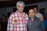 Vikram Bhatt with Sameer at Adah Sharma_s birthday bash in Mainland China  on May 13th 2008(43).JPG