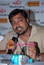 Anurag Kashyap at Sankalan writer_s workshop  in Cinemax on May 19th 2008(5).JPG