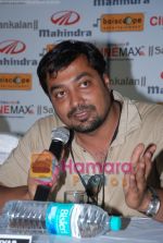 Anurag Kashyap at Sankalan writer_s workshop  in Cinemax on May 19th 2008(6).JPG