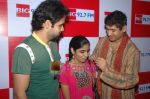 Emran Hashmi with RJ Anirudh at Big FM studios on 23rd May 2008 (7).JPG