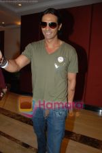 Arjun Rampal at quit smoking event in CPAA, Taj Land_s End on May 24th 2008 (7).JPG