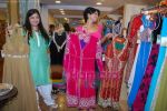 Mandira Bedi with Nisha Merchant at Nisha Merchant_s store in Bandra on May 24th 2008 (4).JPG