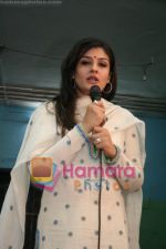 Raveena Tandon at Sunil Dutts event on May 25th 2008(15).JPG