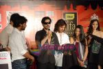 Shabbir Ahluwalia, Zayed Khan, Vivek Oberoi at the IIFA press meet in Fun Cinemas on May 27th 2008(2).JPG