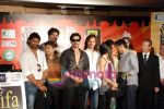 Shabbir Ahluwalia, Zayed Khan, Vivek Oberoi, Manish Malhotra at the IIFA press meet in Fun Cinemas on May 27th 2008(7).JPG