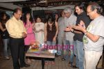 Adah Sharma, Maya Alagh, Anjori Alagh, Vikram Bhatt, Rajneesh Duggal at the celebration of Anjori Alagh_s birthday at TIAN, Juhu on May 29th 2008 (21).JPG