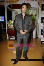 Rajeev Khandelwal at the Aamir premiere in Cinemax on June 5th 2008(11).JPG