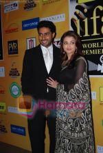 Abhishek Bachchan, Aishwarya Rai in SARKAR RAJ gets green carpet premiere at IIFA in Bangkok on June 06 2008 (2).jpg