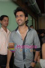Harman Baweja at Big 92.7 FM station in And on 16th June 2008(28).JPG