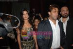 Katrina Kaif, Salman Khan at the music launch of Singh is King in Enigma on June 26th 2008(7).JPG