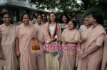 Rani Mukherjee on a road trip to promote Thoda Pyaar Thoda Magic on July 1st 2008(55).JPG