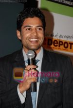 Rajeev Khandelwal at the Launch of Aamir DVD at Milan Mall on July 5th 2008 (14).JPG