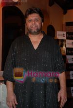 Rahul Dholakia at the press meet of an upcoming movie Firaaq in Joss, Mumbai on July 8th 2008(36).JPG
