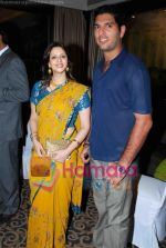 Nagma, Yuvraj Singh at the wedding reception of Priti Sapru in  Sun N Sand on July 10th 2008(17).jpg