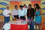 Kapil Dev, Sachin Kocchar, Sandhya Shetty with ZICOM at World Cup 83 Bash in Khar Gymkhana on July 11th 2008 (2).JPG
