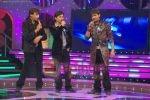 Abhijeet Sawant, Rahul Vaidya, Harshit Saxena at the finals of Jo Jeeta Wohi Superstar on July 12th 2008 (3).JPG