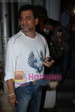 Anees Bazmee at Katrina Kaif_s birthday bash in Olive on 16th July 2008(81).JPG