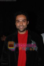 Abhay Deol at pregnant Chintan Upadhyay_s art exhibition in Kala Ghoda on 18th July 2008(4).jpg