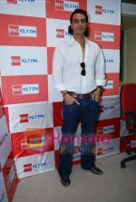 Arjun Rampal at BIG 92.7 FM Studio at Andheri on July 19, 2008 (10).jpg