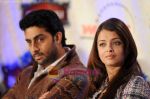 Abhishek Bachchan, Aishwarya Rai at The Unforgettable Tour Press Conference at the Hilton Hotel in Toronto, Canada on July 17, 2008 (7).jpg