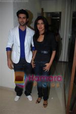 Harman Baweja and Priyanka Chopra at the studios of BIG 92.7 FM on July 23, 2008(4).JPG
