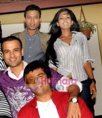 Irrfan Khan, Mausumi Makhija, Rohit Roy, Samir Soni at Pravin Dabas birthday Bash on the sets of Alibaug on July 24th, 2008(1).JPG