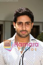 Abhishek Bachchan at The Unforgettable Tour in Sunset Marquis Hotel on July 24th 2008 (98).jpg