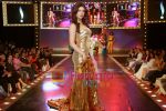 Priyanka Chopra in Still from Fashion (3).jpg