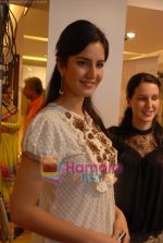 Katrina Kaif at the launch of the new collection _Aza_ on July 28th 2008 -san(7).JPG