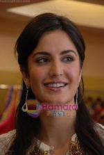Katrina Kaif at the launch of the new collection _Aza_ on July 28th 2008 -san(8).JPG