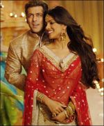 Salman Khan, Priyanka Chopra in a still from the movie God Tussi Great Ho (2).jpg